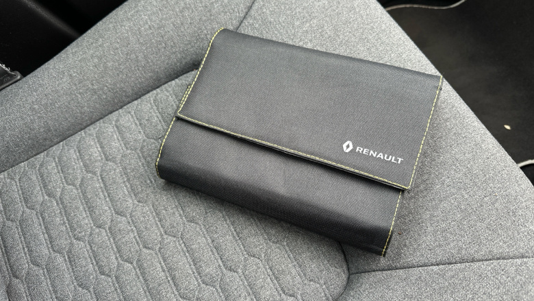 Renault Zoe 100kW S Edition R135 50kWh Rapid Charge 5dr Auto Electric Hatchback